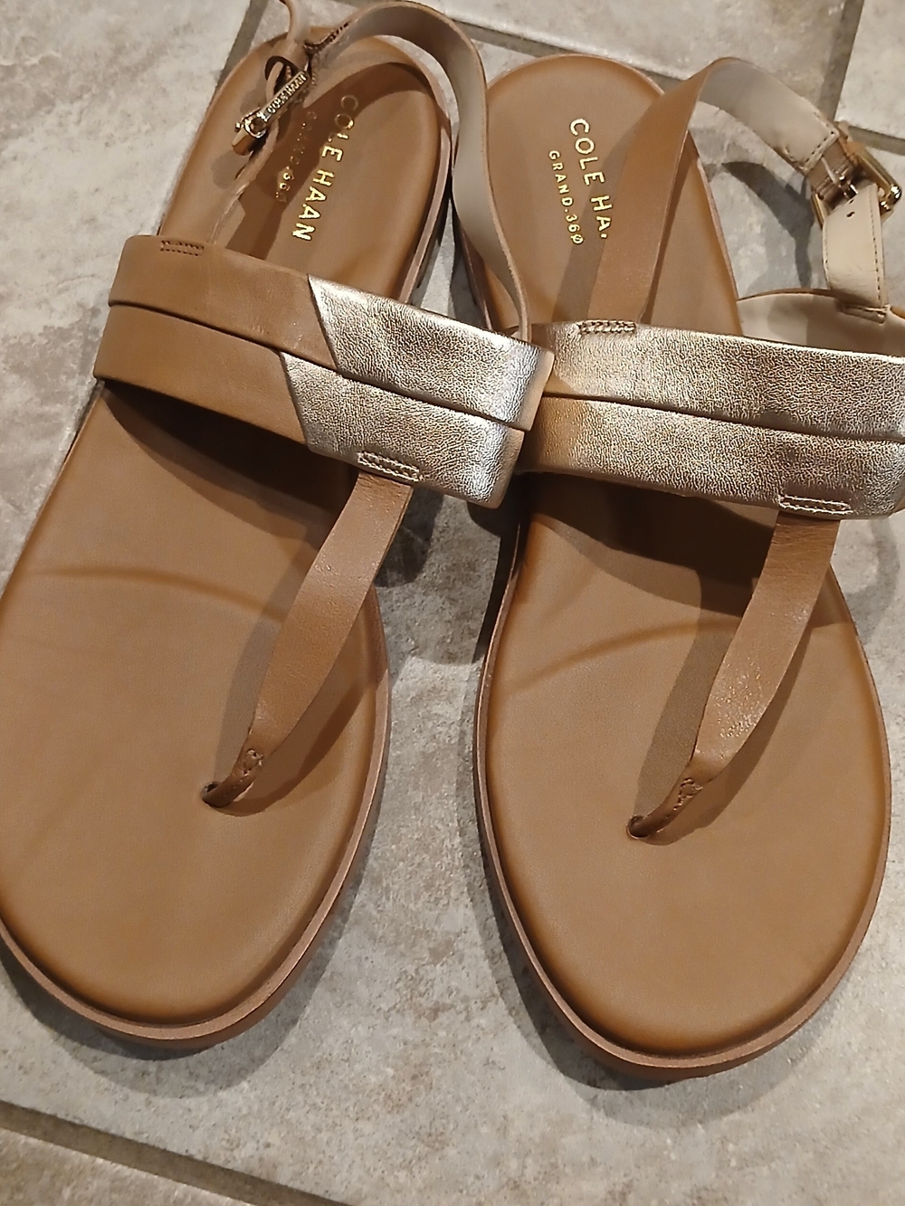 Cole Haan Thong Sadals Size 8B Women's